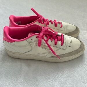 Reebok Club C 85 Women’s Low Top Retro Sporty Casual White Pink‎ Sneakers 10